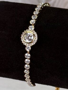 Gorgeous goldtone with clear bling adjustable bracelet